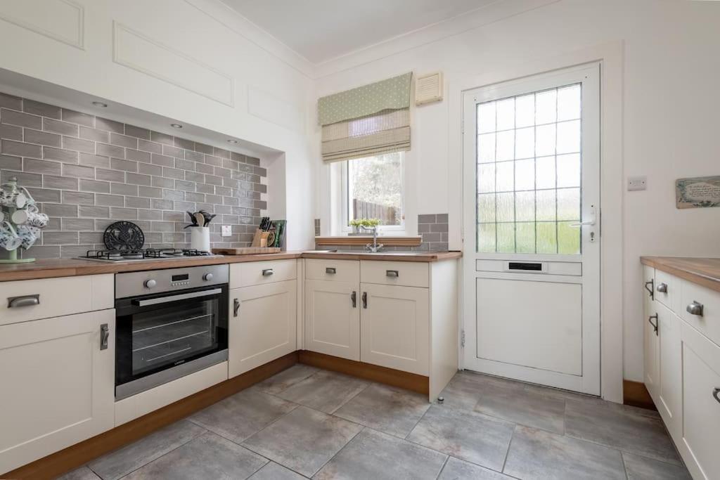 Heather Cottage, 2 Bedroom In Comrie Exterior photo